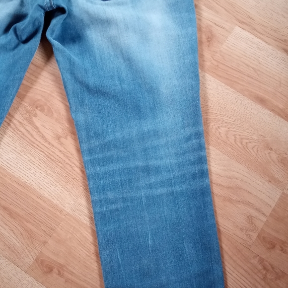 🔥Miss Me skinny jeans 🔥 - Picture 11 of 16